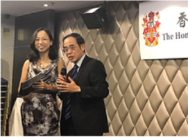電子健康紀錄專員李碧茜女士與香港醫學會資訊科技委員會主席何仲平醫生